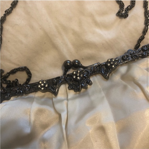 Vintage Satin Evening Purse - Picture 3 of 8